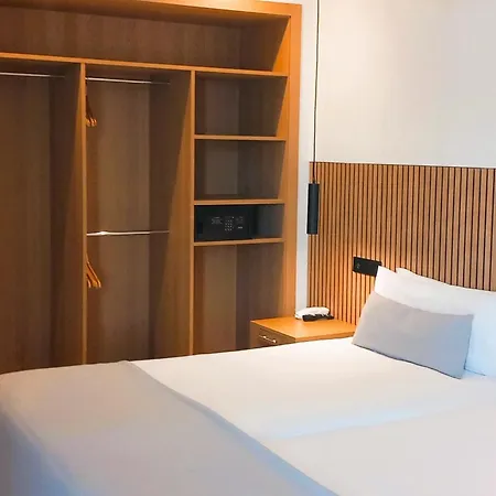 Apartahotel Bahia Pollensa 4*
